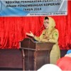 Bupati Kuningan, Hj Utjeu CH Suganda saat memberikan sambutan pada acara bimbingan teknis perkoprasian.